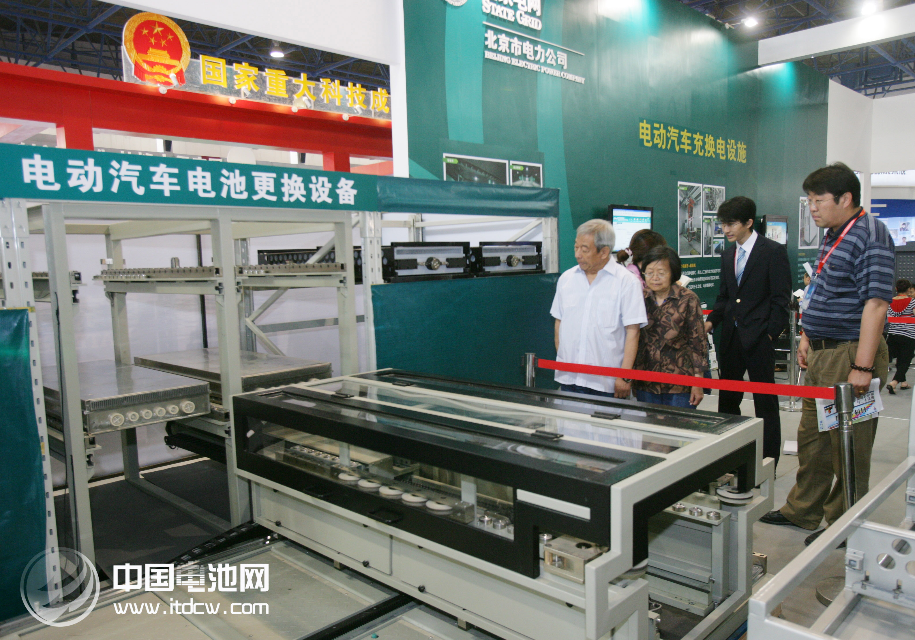 電動汽車電池更換設備 電動汽車電池更換設備