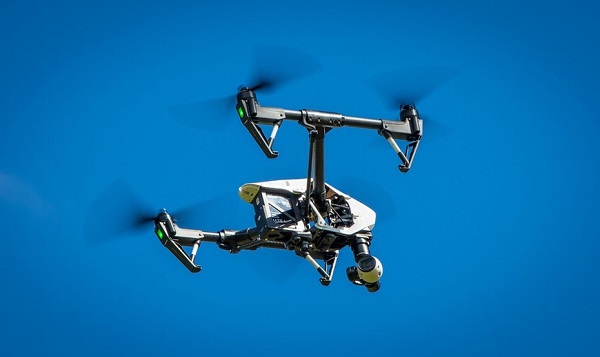 智能機可一周充電一次 微型燃料電池可讓無人機飛行1小時人民快報網www.rmkb.com.cn