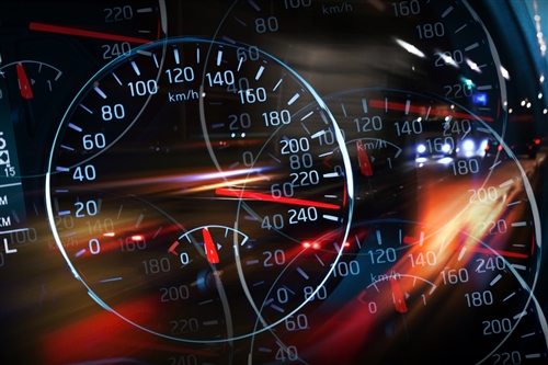 從幾毫伏到數(shù)英里:電池管理IC 如何影響汽車(chē)性能