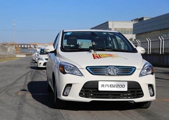 青島新能源汽車突破1.2萬輛 花費(fèi)遠(yuǎn)低汽油車 青島新能源汽車突破1.2萬輛 花費(fèi)遠(yuǎn)低汽油車