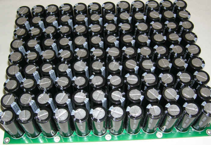 儲(chǔ)能應(yīng)用空間加大 超級(jí)電容行業(yè)或?qū)⒂瓉?lái)新拐點(diǎn) 儲(chǔ)能應(yīng)用空間加大 超級(jí)電容行業(yè)或?qū)⒂瓉?lái)新拐點(diǎn)