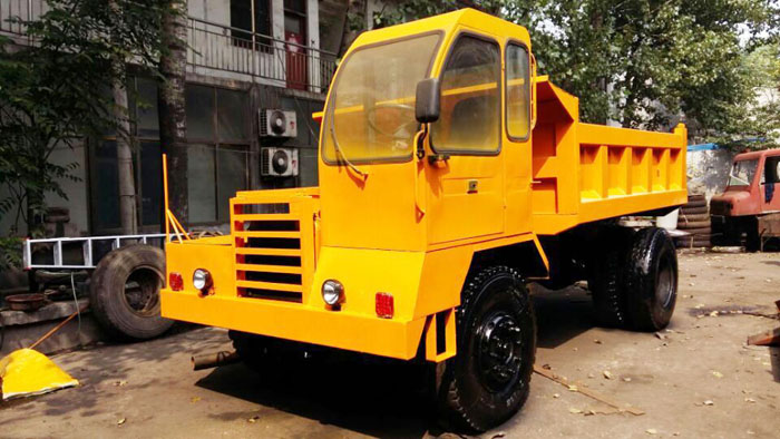 無軌膠輪車 無軌膠輪車