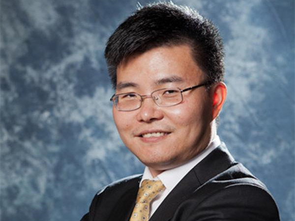 三專家論道新能源汽車推廣:政府多出重手 三專家論道新能源汽車推廣:政府多出重手