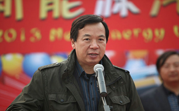 三專家論道新能源汽車推廣:政府多出重手 三專家論道新能源汽車推廣:政府多出重手