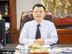 黃宏生接受記者采訪 黃宏生接受記者采訪