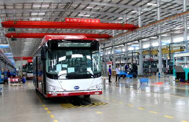 青島比亞迪基地投產(chǎn) 青島比亞迪基地投產(chǎn)