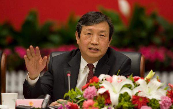 國務(wù)院副總理馬凱：推動(dòng)中國新能源汽車發(fā)展再上新臺(tái)階