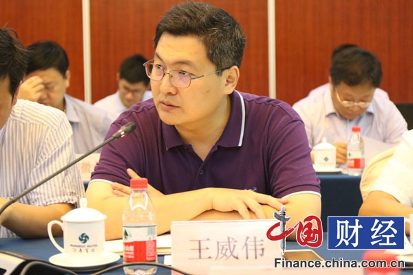 分布式光伏亟待資金東風(fēng) 企業(yè)界金融界合力破題融資難 分布式光伏亟待資金東風(fēng) 企業(yè)界金融界合力破題融資難