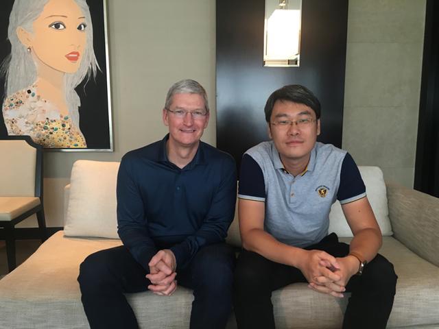 專訪庫克:手機(jī)市場沒飽和,我們在華獨(dú)一無二 專訪庫克:手機(jī)市場沒飽和,我們在華獨(dú)一無二