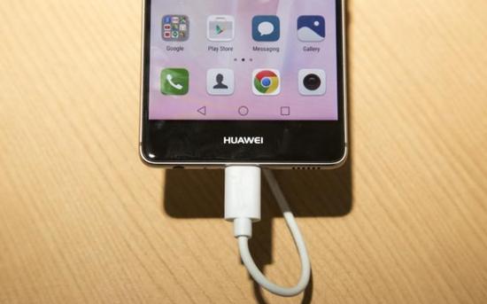 新型電池最早明年應用 或讓手機續航延長一倍