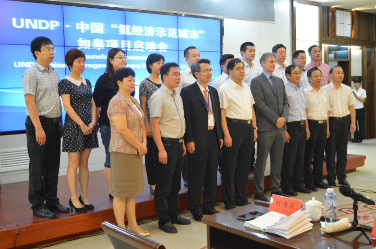 完善的氫能源垂直產(chǎn)業(yè)鏈 中國氫燃料電池汽車已到量產(chǎn)階段？ ?