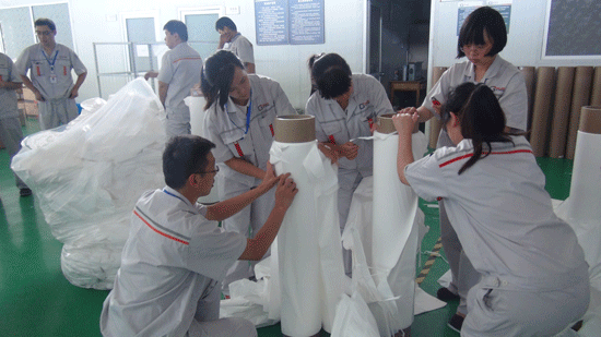 金力股份隔膜事業部進行B品隔膜的報廢處理 金力股份隔膜事業部進行B品隔膜的報廢處理