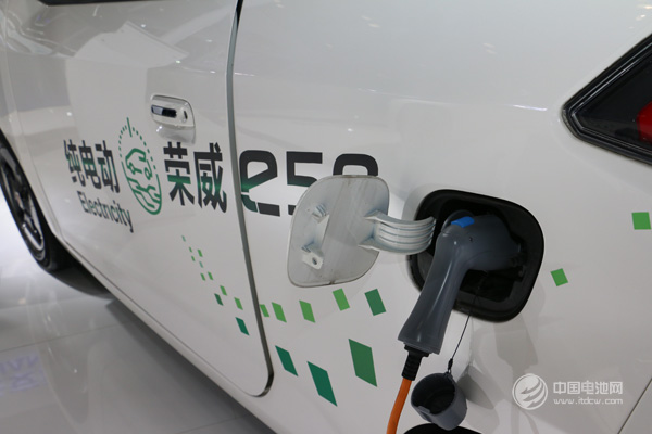 中汽協：9月新能源汽車生產4.3萬輛 銷售4.4萬輛