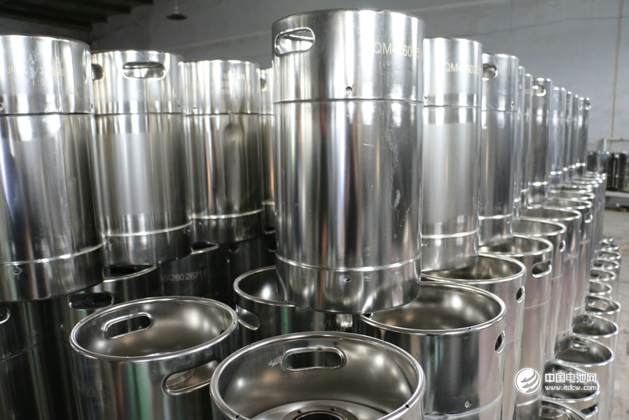 青島海鑫達不銹鋼容器有限公司