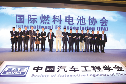 爭(zhēng)奪未來(lái)動(dòng)力技術(shù)制高點(diǎn)的競(jìng)爭(zhēng)將從燃料電池汽車開(kāi)始