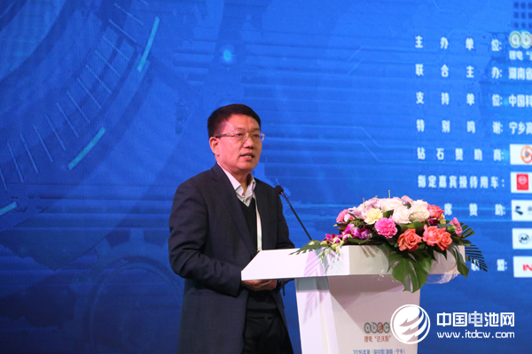 深圳市聯(lián)贏激光股份有限公司董事兼副總經(jīng)理 牛增強 深圳市聯(lián)贏激光股份有限公司董事兼副總經(jīng)理 牛增強