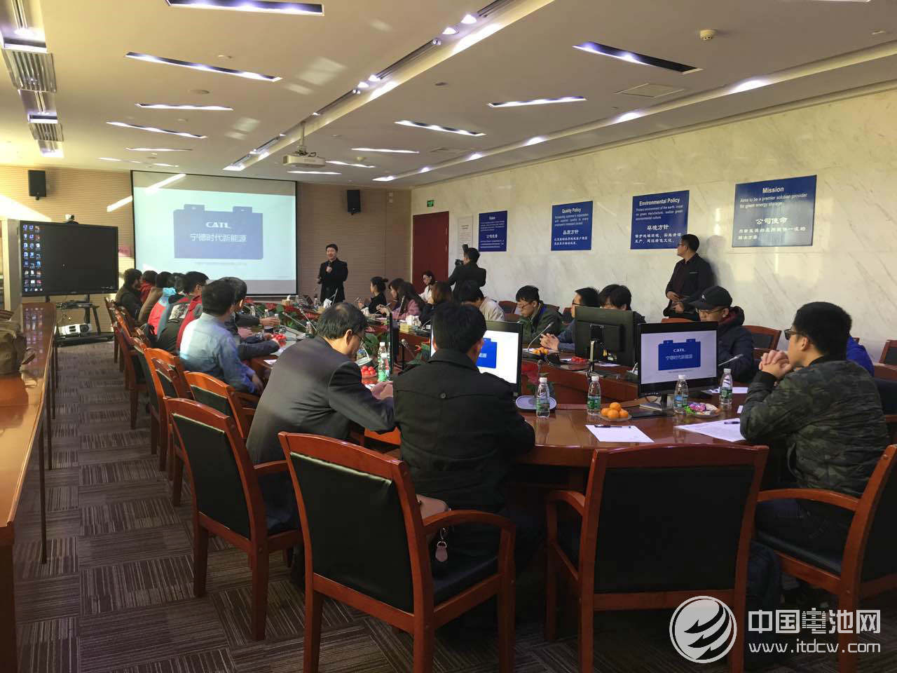 CATL工廠(chǎng)揭秘：如何打造世界第一安全的電池？