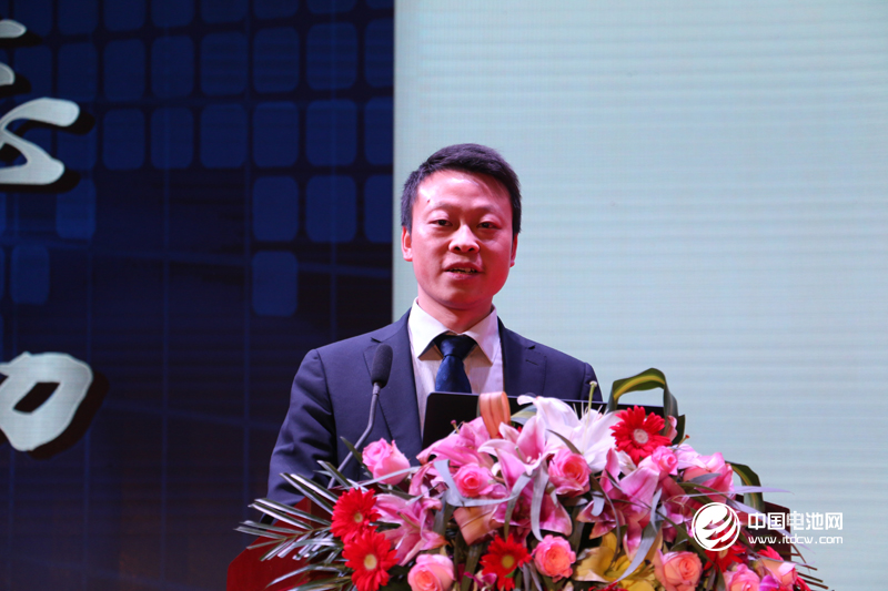 楊續來作工程研究院2016年工作匯報