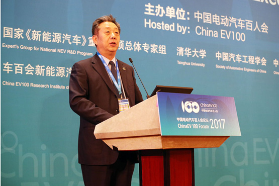 中國(guó)汽車(chē)工業(yè)協(xié)會(huì)常務(wù)副會(huì)長(zhǎng)、充電聯(lián)盟理事長(zhǎng)董揚(yáng)