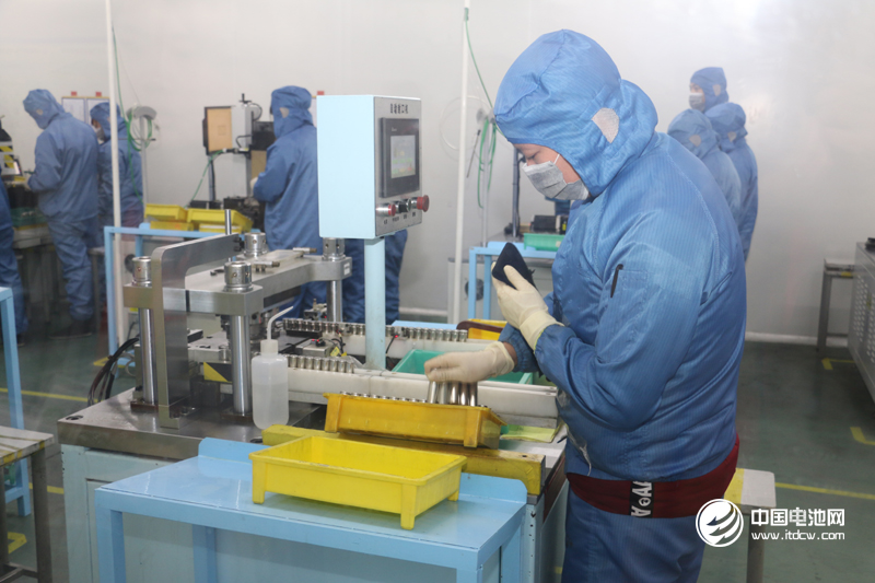 補貼減少鈷價大漲 動力電池行業陷入陣痛 補貼減少鈷價大漲 動力電池行業陷入陣痛