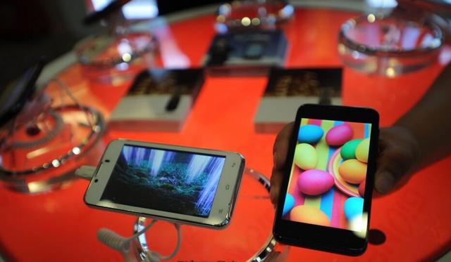 互聯(lián)網(wǎng)手機的尷尬下半場:“退燒”之后如何應(yīng)對生死危機? 互聯(lián)網(wǎng)手機的尷尬下半場:“退燒”之后如何應(yīng)對生死危機?