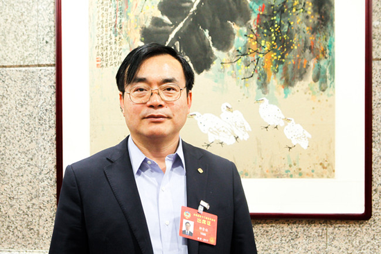 福田歐輝氫燃料電池客車商業化運營！豐田攜殼牌增設7座加氫站！