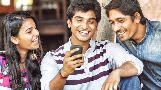 印度手機制造業正在追趕中國 40家工廠上馬月產2000萬部 印度手機制造業正在追趕中國 40家工廠上馬月產2000萬部