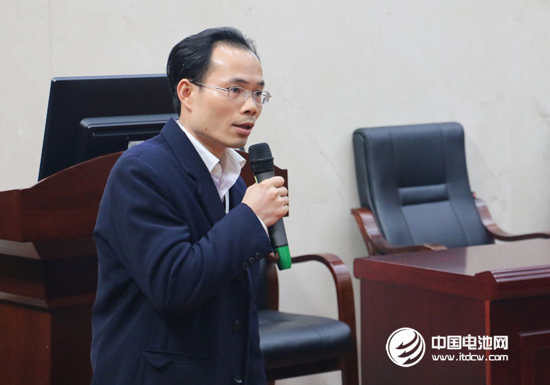 湖南長遠鋰科有限公司總經理助理/金瑞科技電池材料技術中心副主任黃承煥發表主題演講