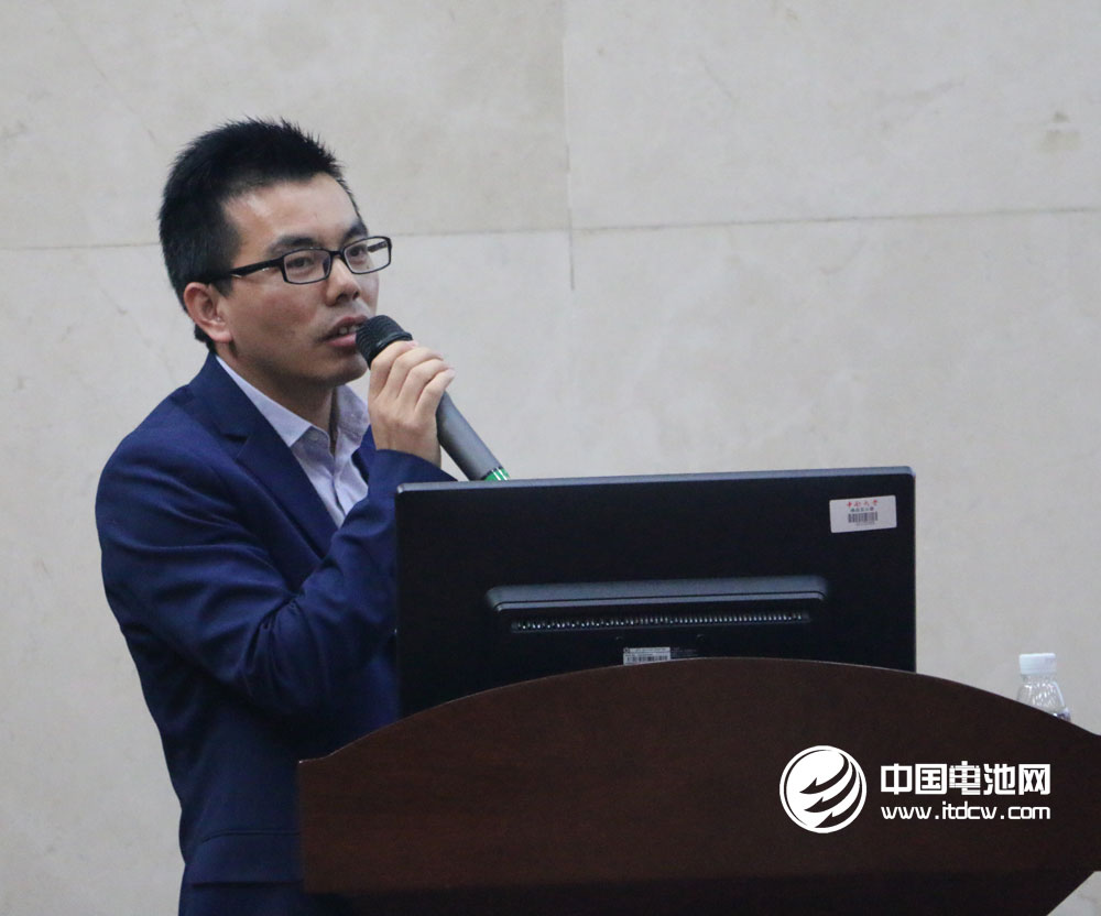 工信部賽迪顧問(wèn)新能源汽車產(chǎn)業(yè)研究中心總經(jīng)理吳輝