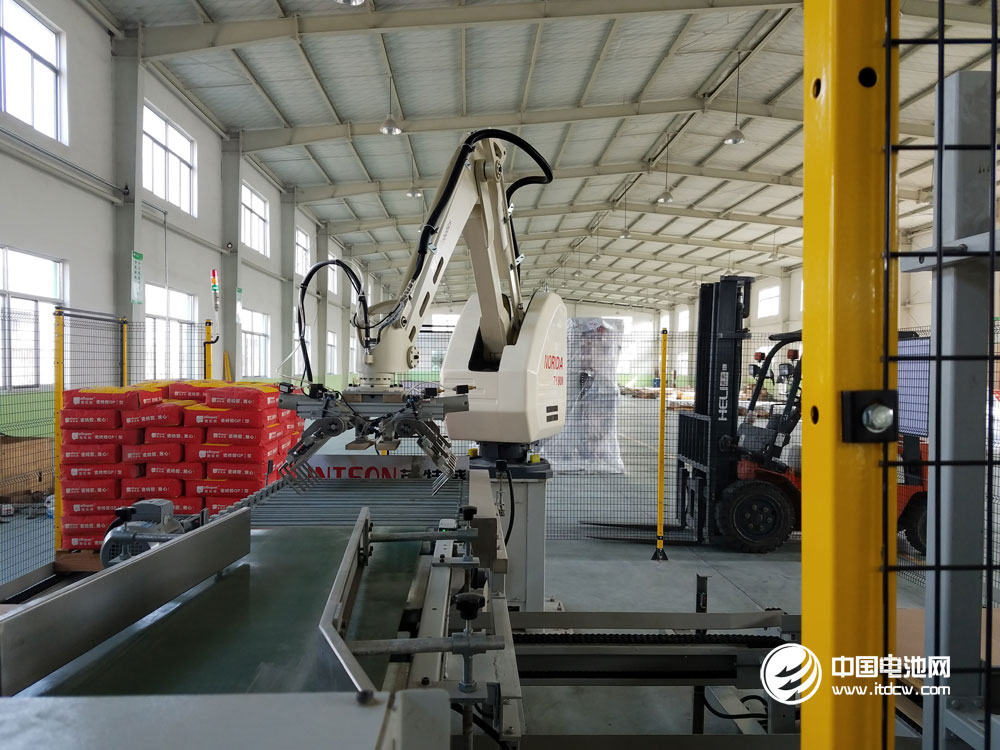 青島英特盛智能科技有限公司碼垛機器人 青島英特盛智能科技有限公司碼垛機器人