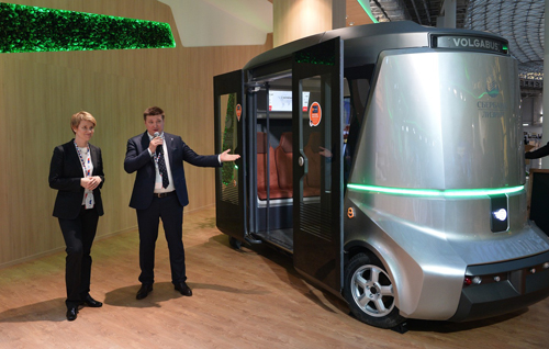 俄產“套娃”無人駕駛巴士擬17年年底投入運營