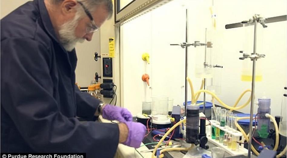 瞬間充電技術(shù)發(fā)明出來了 也許會(huì)改變電動(dòng)汽車產(chǎn)業(yè)