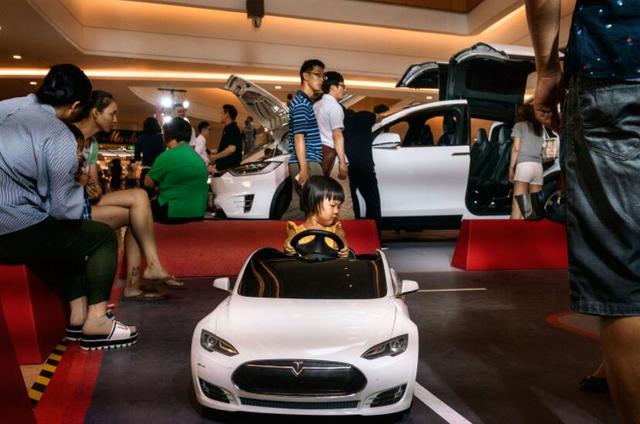 13%的特斯拉都被中國人買走了 但它真的會笑嗎？