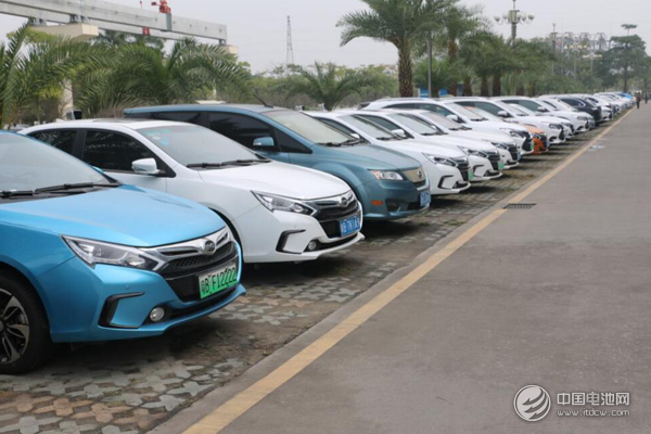 傳統(tǒng)與新能源汽車“雙積分”政策設(shè)大限 車企哪家歡喜哪家愁