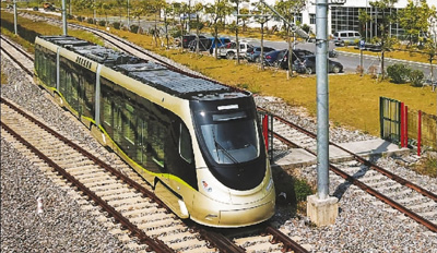 新型氫能源有軌電車下線 加氫一次可持續行駛100公里 新型氫能源有軌電車下線 加氫一次可持續行駛100公里
