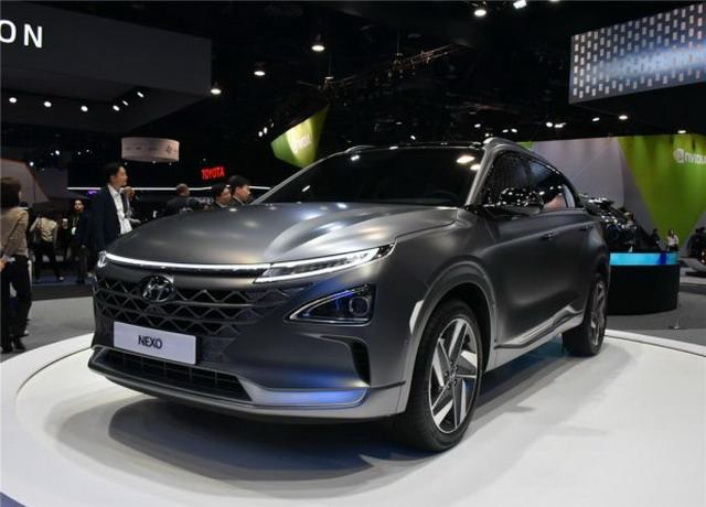 現代氫燃料電池車Nexo發布 續航提升30% 現代氫燃料電池車Nexo發布 續航提升30%