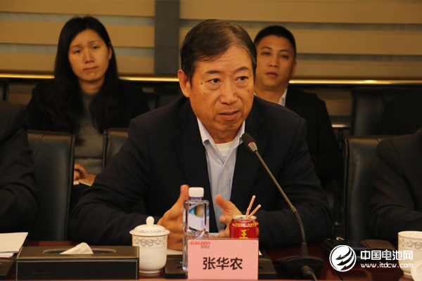 深圳市雄韜電源科技股份有限公司總裁張華農 深圳市雄韜電源科技股份有限公司總裁張華農