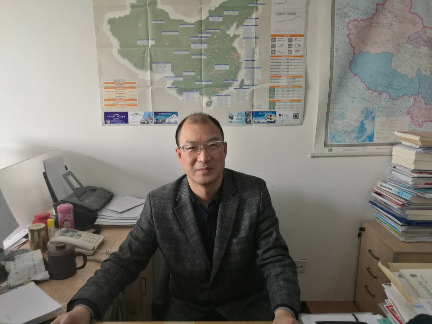 中國有色金屬工業協會鋰業分會 秘書長 張江峰 中國有色金屬工業協會鋰業分會 秘書長 張江峰