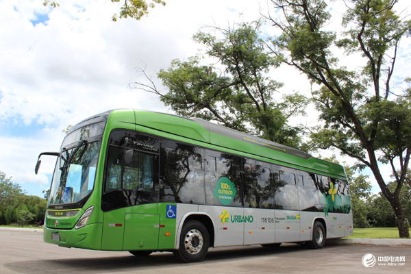 比亞迪與馬可波羅合作的新款純電動大巴D9W