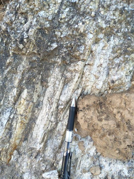 近年四川鋰礦探明超200萬(wàn)噸 或成新能源車(chē)電池“主力軍”