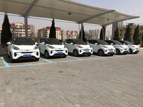 青島首設新能源汽車專用“公共停車區(qū)” 40分鐘快速充電 青島首設新能源汽車專用“公共停車區(qū)” 40分鐘快速充電