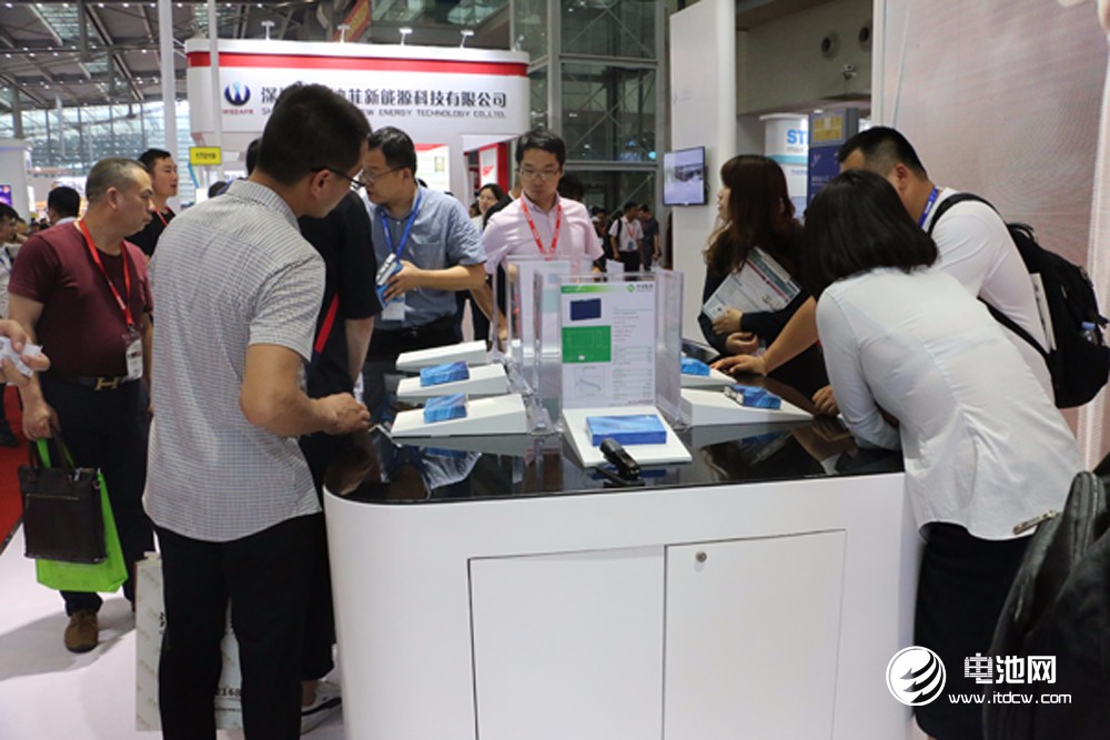 力信能源攜磷酸鐵鋰、三元兩大產(chǎn)品線及儲(chǔ)能系統(tǒng)參展CIBF 2018