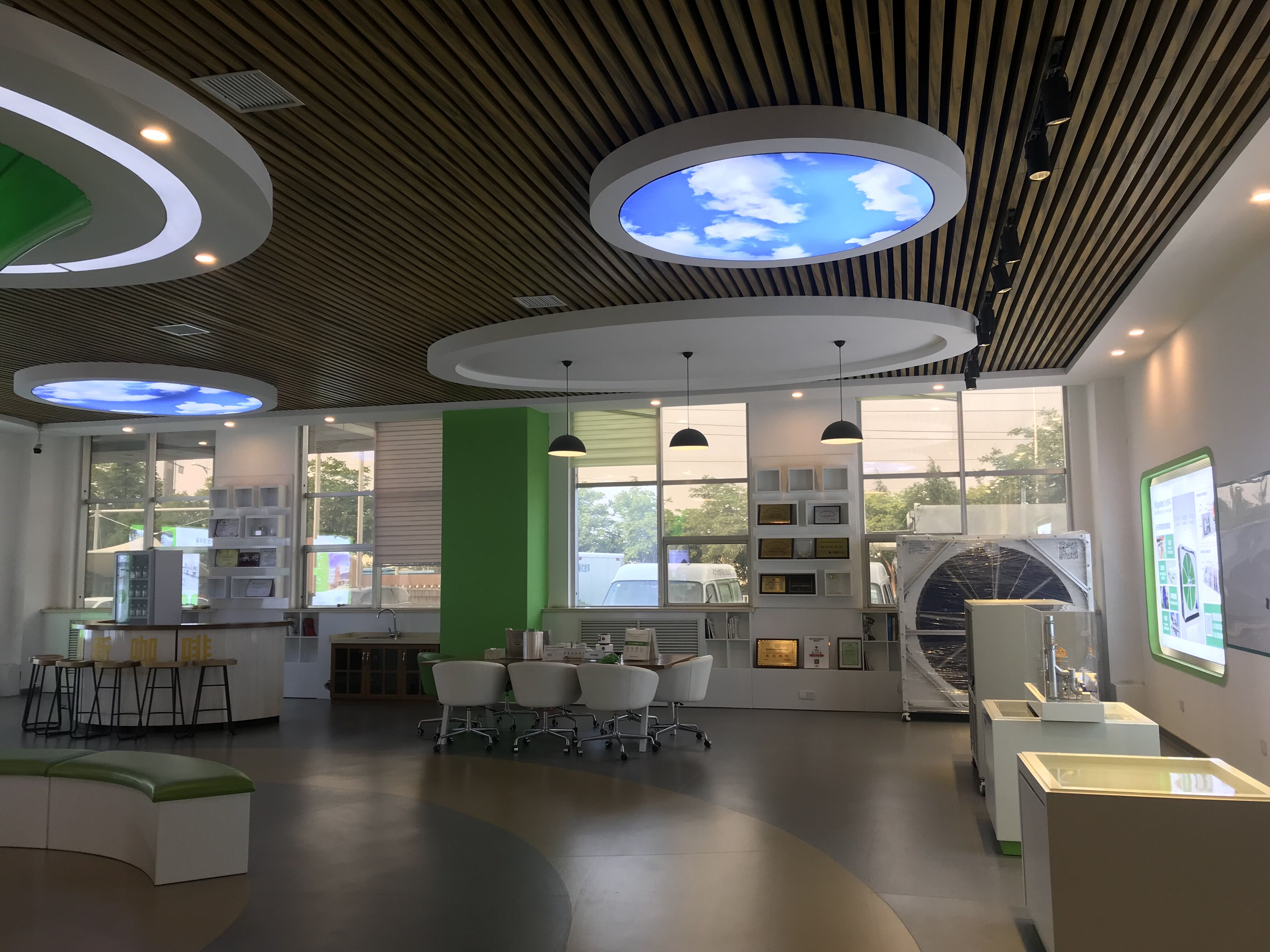 于清教一行應邀專程調研考察青島華世潔、中科華聯、藍科途