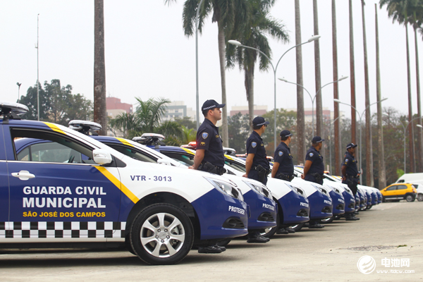 比亞迪純電動(dòng)警車車隊(duì)整裝待發(fā)