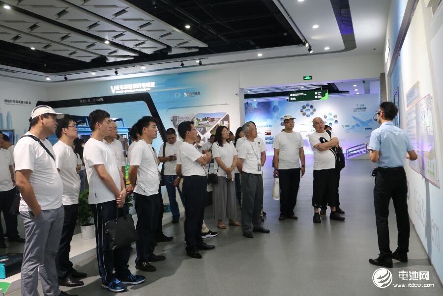 電池百人會企業(yè)家一行參觀考察青島特銳德電氣股份有限公司&青島特來電新能源有限公司