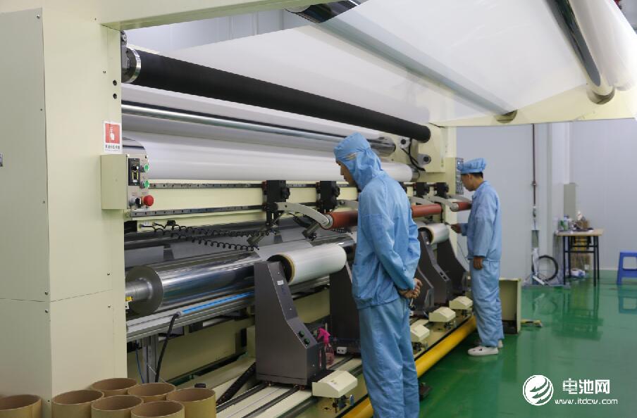 電池百人會企業(yè)家一行參觀考察青島藍科途膜材料有限公司