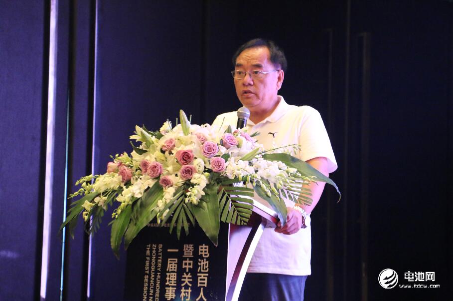 其魯：甲醇燃料電池與鋰電池組合是電動(dòng)汽車最佳選擇