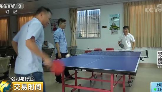 “大換血”背后衍生“大生意” 深圳公交率先實現純電動車全覆蓋 “大換血”背后衍生“大生意” 深圳公交率先實現純電動車全覆蓋