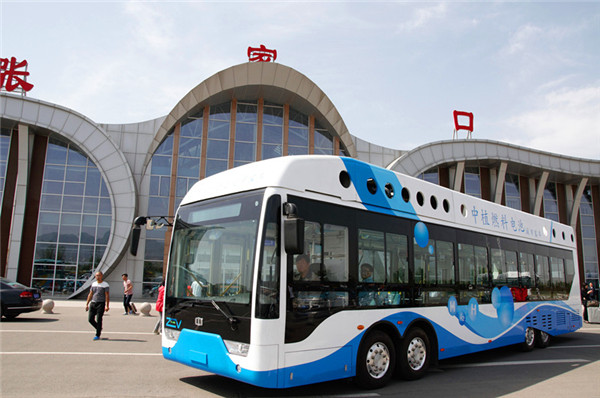 氫燃料電池汽車快步而來 商用車仍將“打頭陣” 氫燃料電池汽車快步而來 商用車仍將“打頭陣”