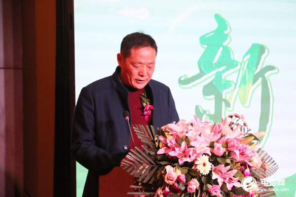 積雄新能源董事長李裕芳